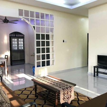 Family Homestay Куала-Тренгану Экстерьер фото