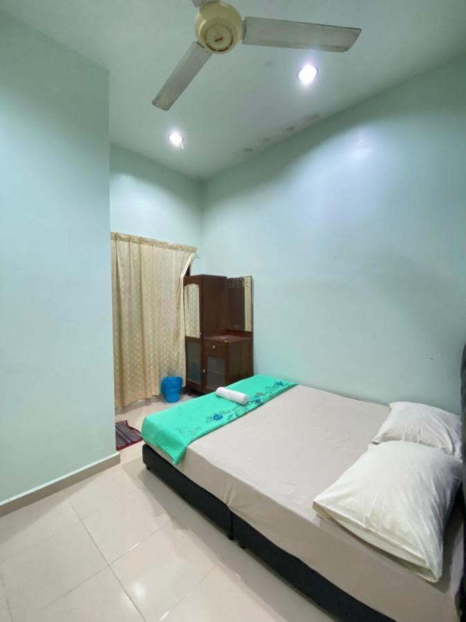 Family Homestay Куала-Тренгану Экстерьер фото